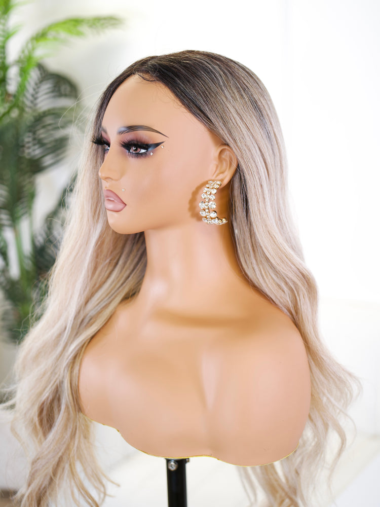 Radiant Crescent Earrings JW414