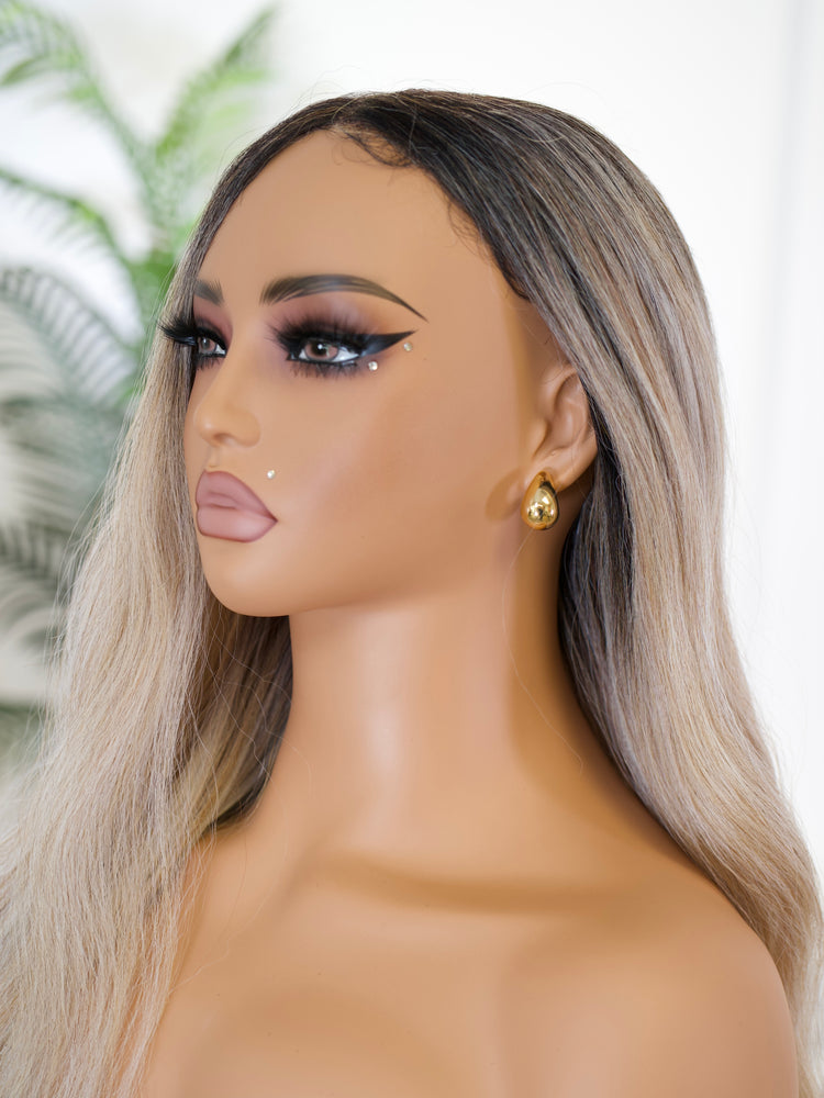 Golden Teardrop Studs JW152