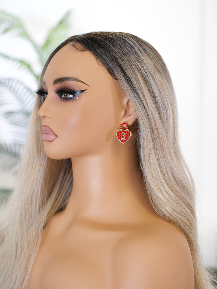 Scarlet Heart Lock Stud EarringsJW292