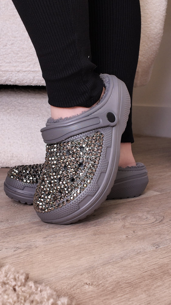 Gray Furry Crystal Shoes SH42
