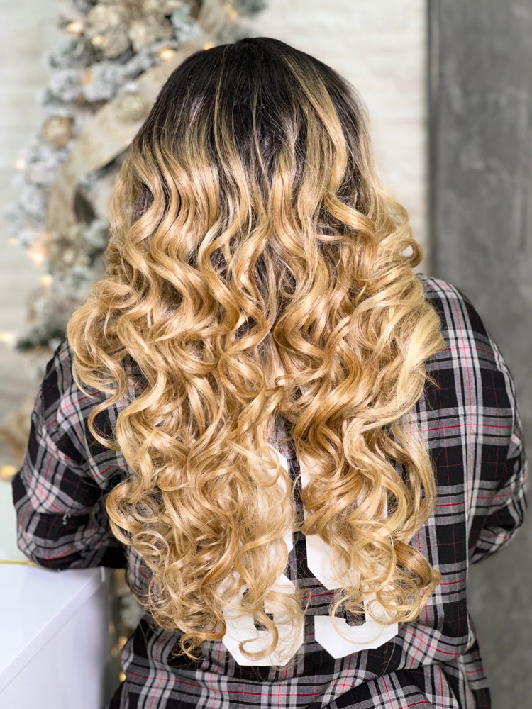 Pasarela Lace Front Wig *